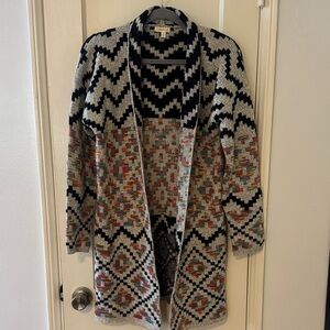 Like New! Black and Gray Chevron Cardigan